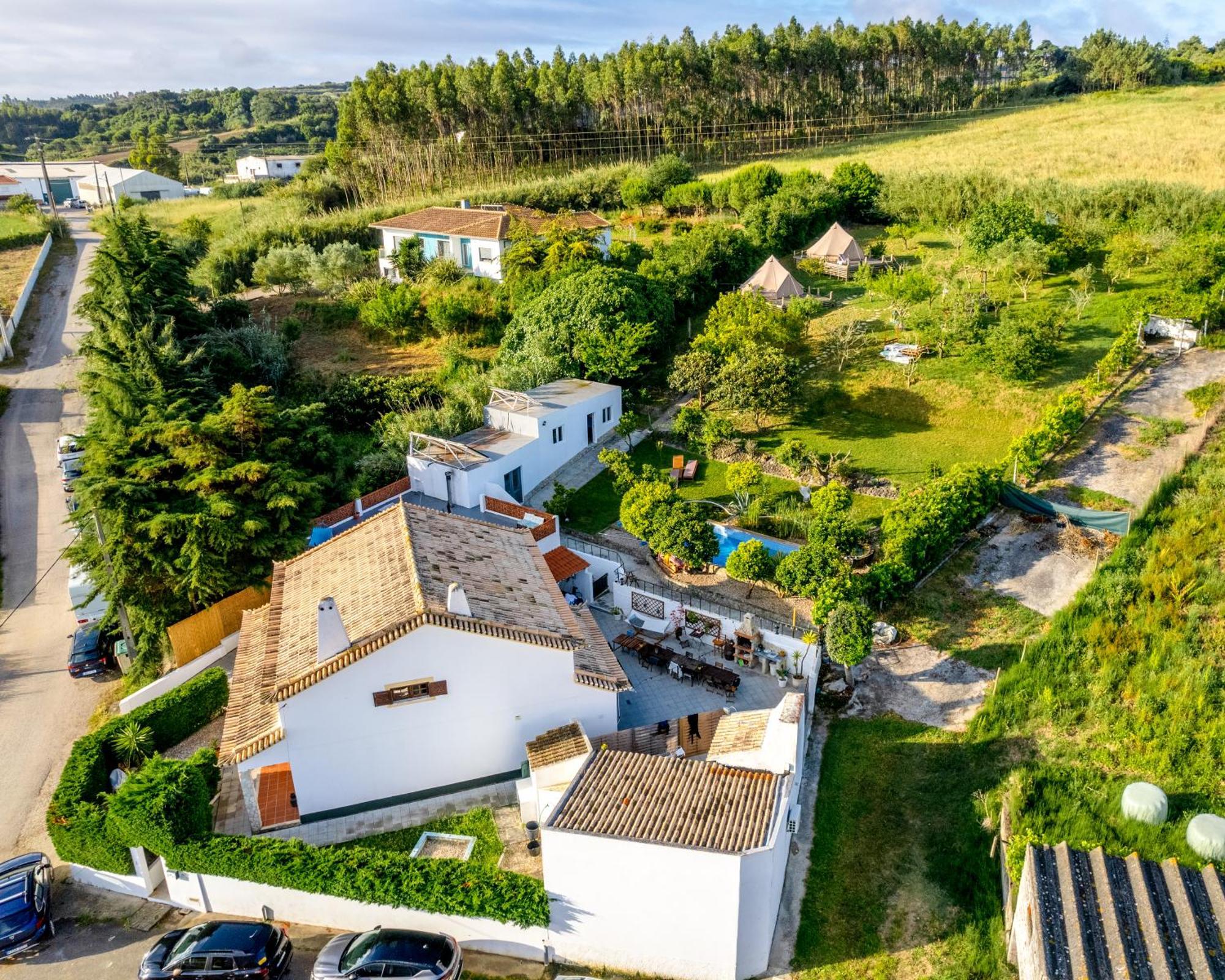 The Far End Surf House - Surf & Yoga Holidays Lourinha  Exterior photo